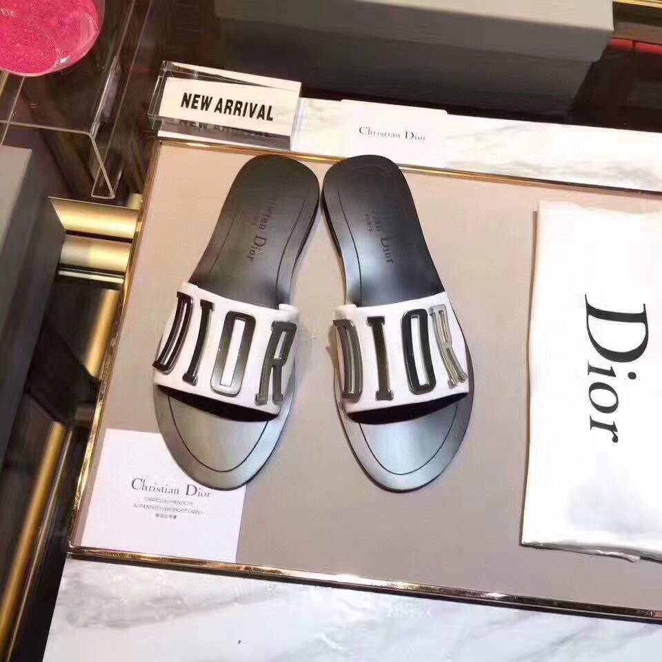 Dior 81178 Diro Letter slippers Sandals  White Black logo - luxibagsmall