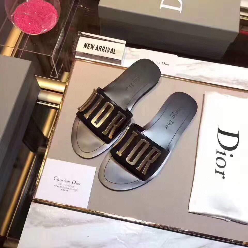 Dior 81178 Diro Letter slippers Sandals  White Black logo - luxibagsmall