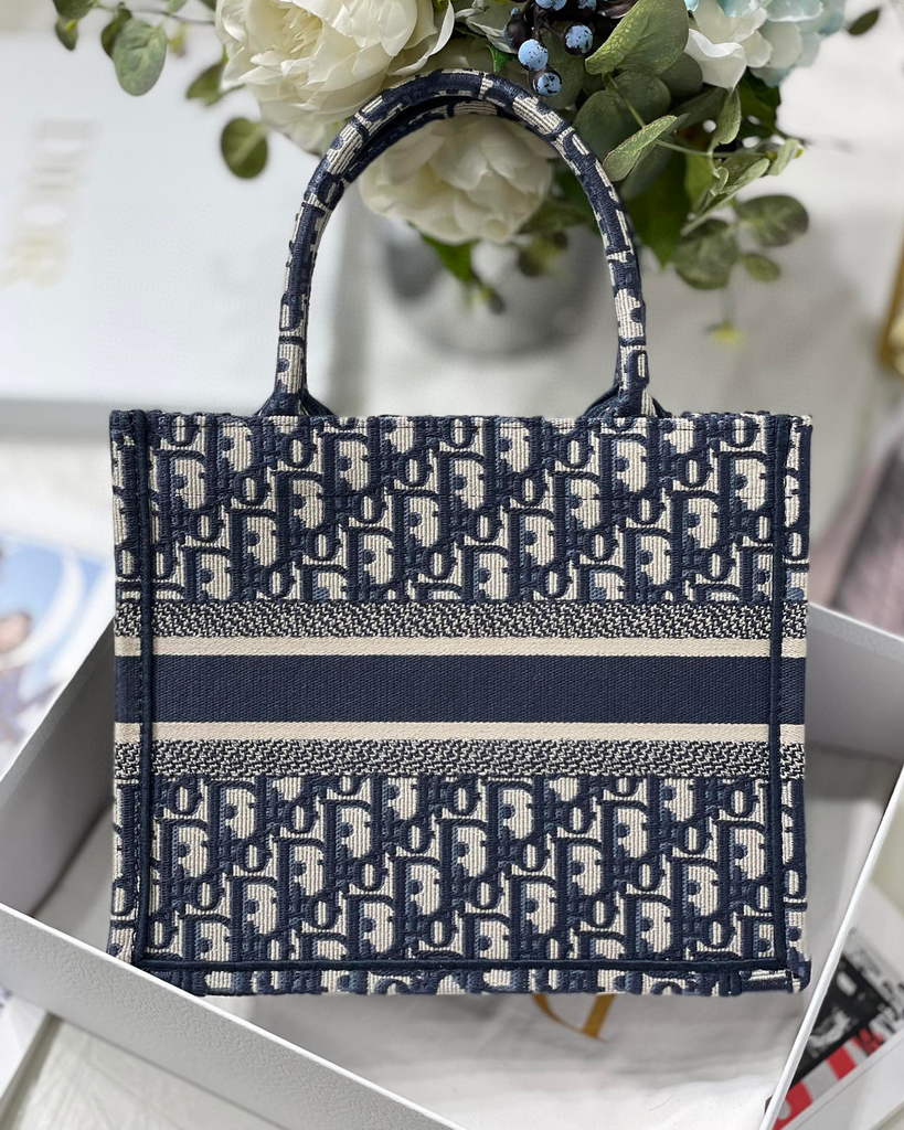 Dior Book Tote M1265 Small Dior Oblique Embroidery Blue