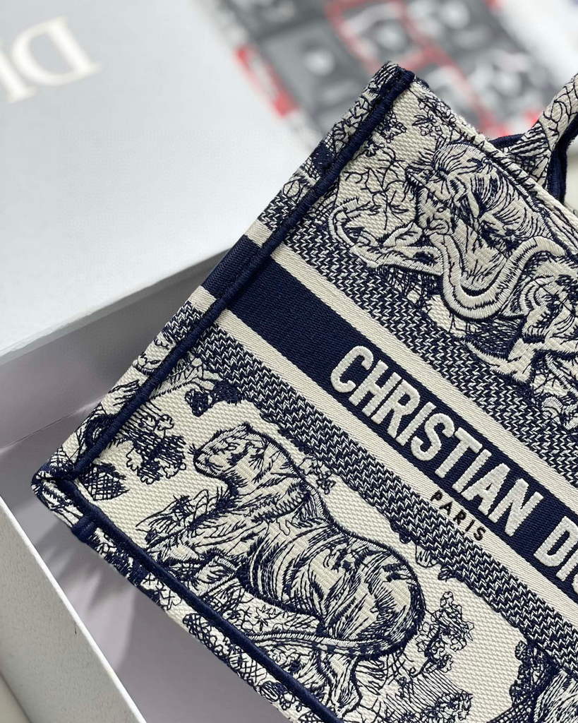 Dior Book Tote M1265 Small Dior Toile De Jouy Reverse Embroidery Blue - Default Title - View 5