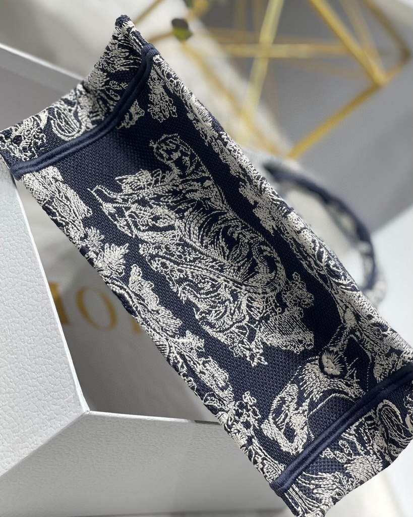 Dior Book Tote M1265 Small Toile De Jouy Embroidery Blue