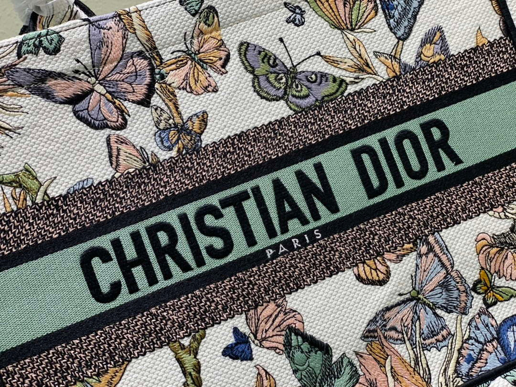 Dior Book Tote M1296 Medium Latte Multicolor Dior Jardin d'Hiver Embroidery M0083