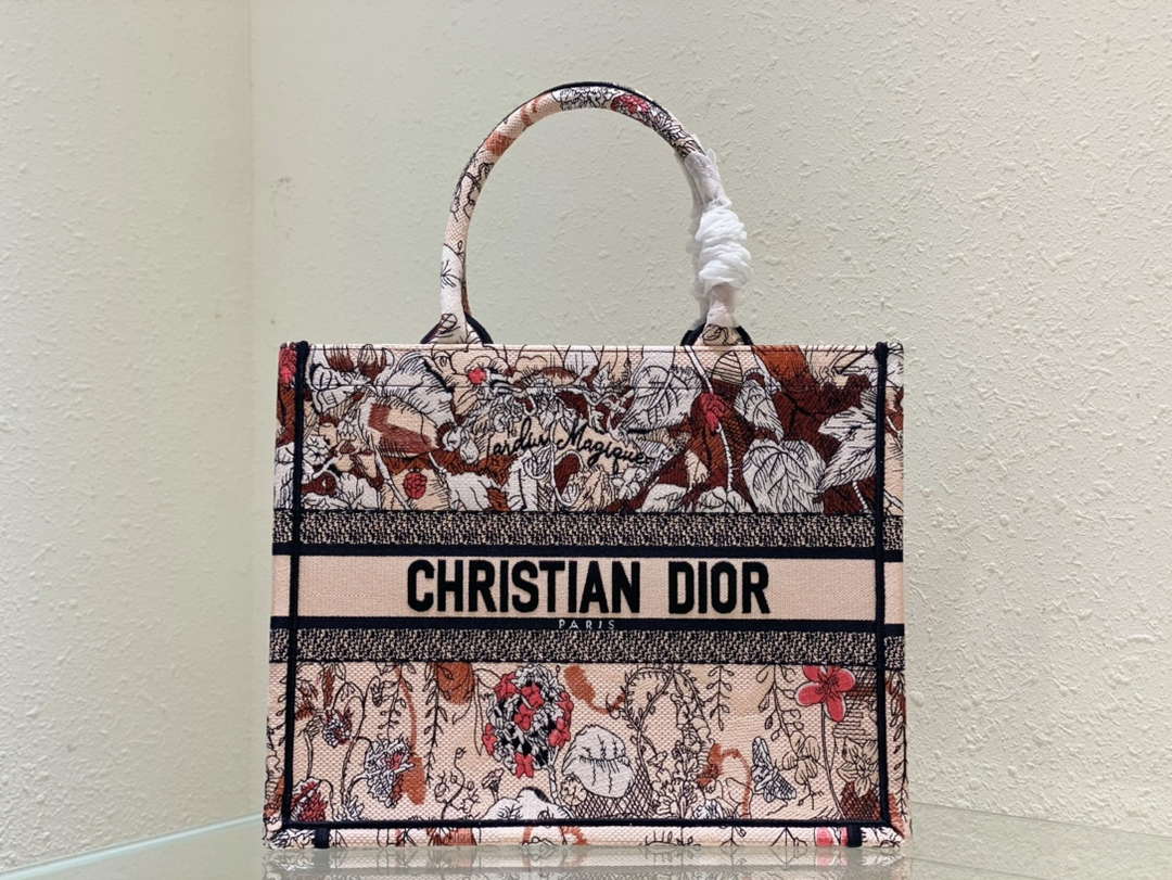Dior Book Tote M1296 Medium Latte Multicolor Dior Jardin d'Hiver Embroidery M0087