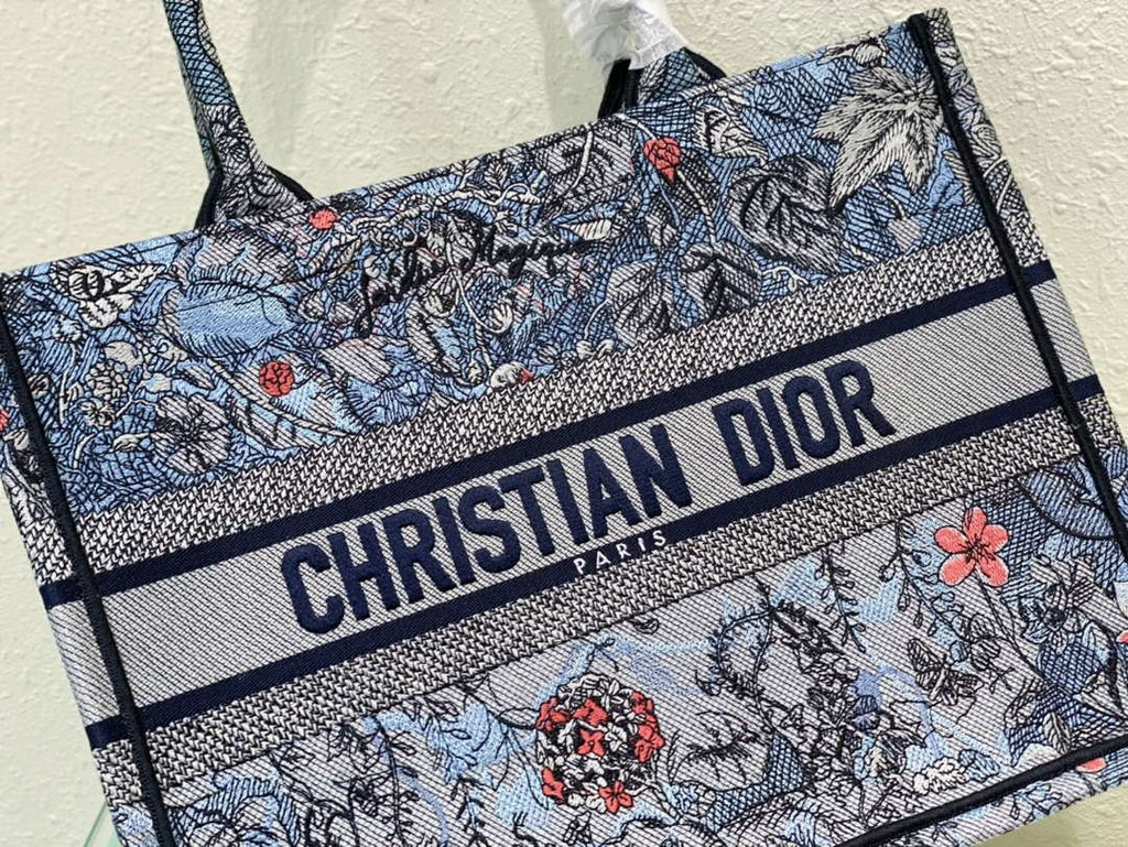 Dior Book Tote M1296 Medium Latte Multicolor Dior Jardin d'Hiver Embroidery M0088