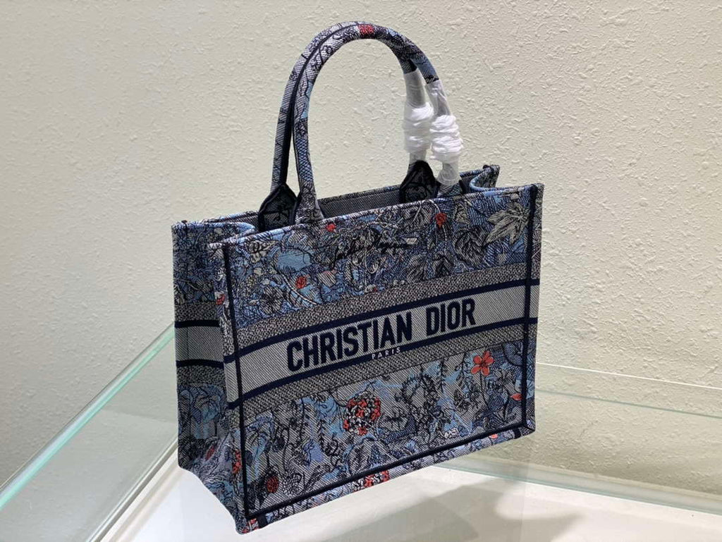Dior Book Tote M1296 Medium Latte Multicolor Dior Jardin d'Hiver Embroidery M0088