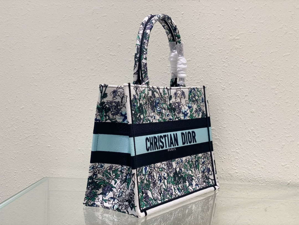 Dior Book Tote M1296 Medium Latte Multicolor Dior Jardin d'Hiver Embroidery M0089