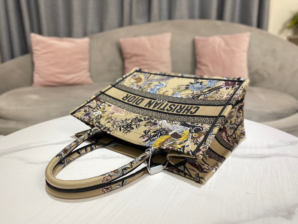 Dior Book Tote M1296 Medium Latte Multicolor Dior Jardin d'Hiver Embroidery M0090