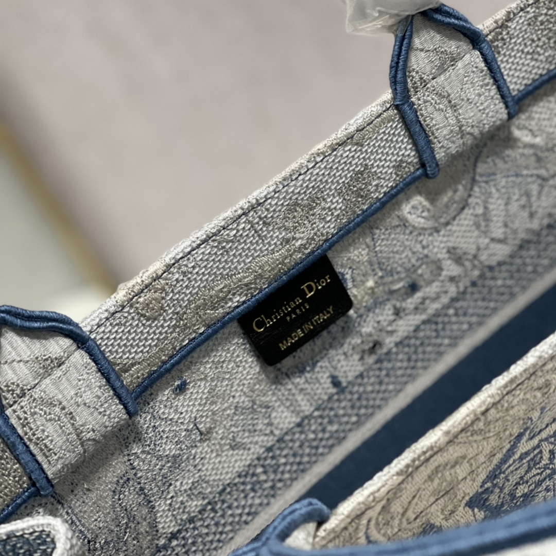 Dior Book Tote M1296 Medium Toile de Jouy Embroidery M0075