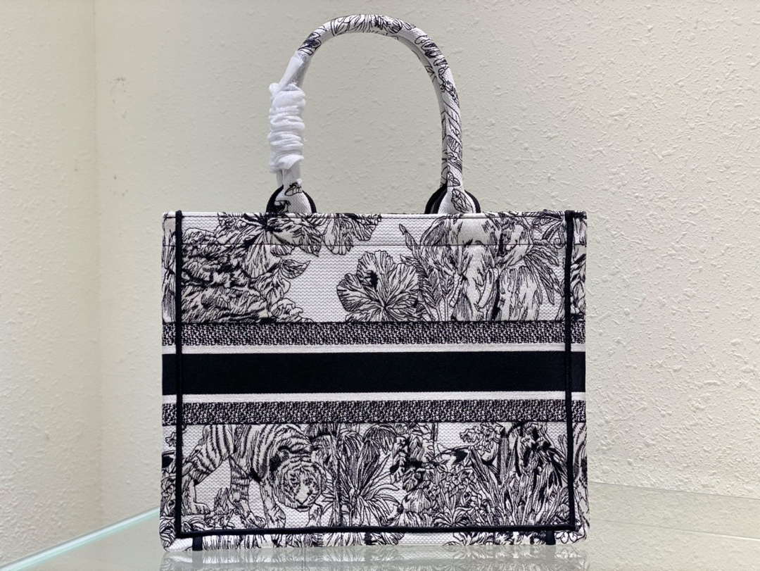 Dior Book Tote M1296 Medium Toile de Jouy Embroidery M0076