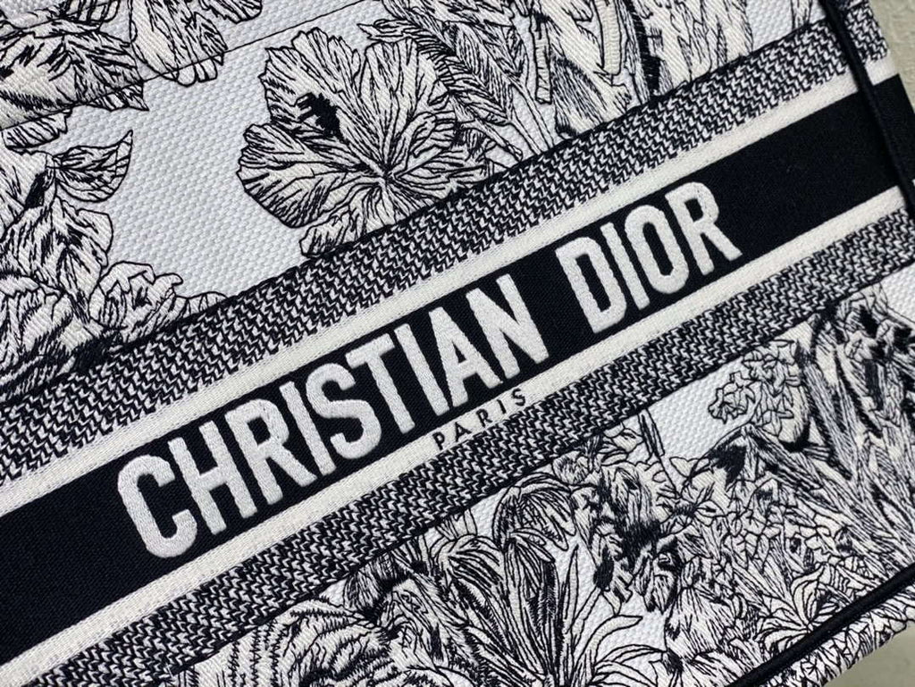 Dior Book Tote M1296 Medium Toile de Jouy Embroidery M0076