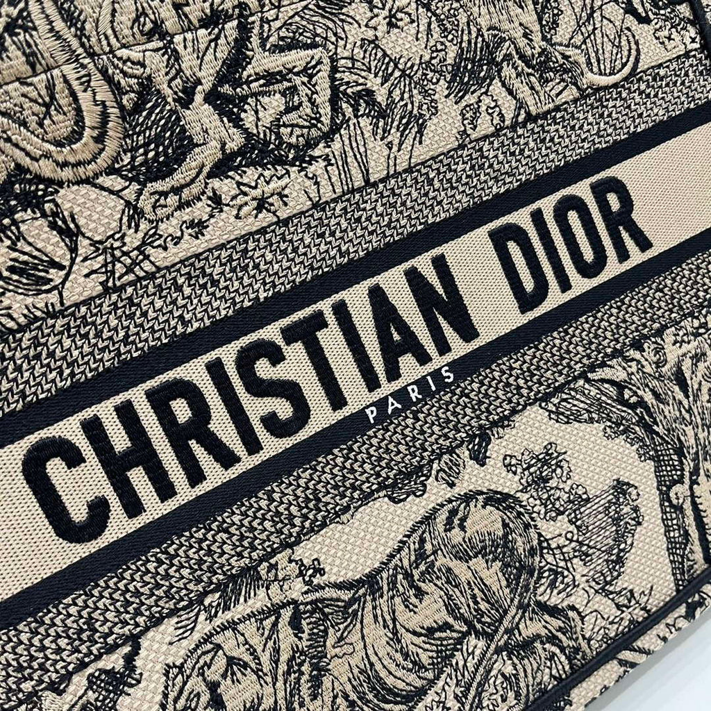 Dior Book Tote M1296 Medium Toile de Jouy Embroidery M0077