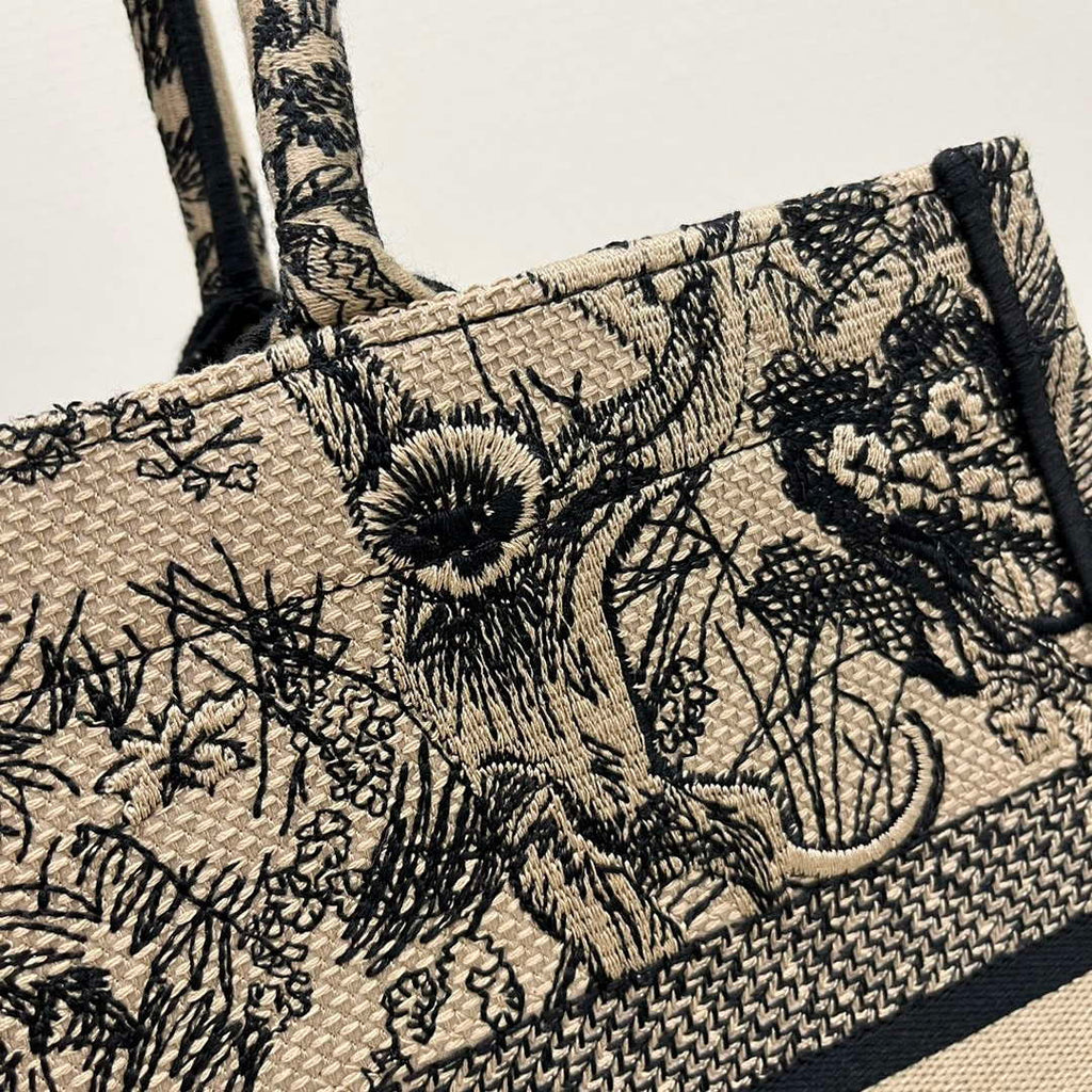 Dior Book Tote M1296 Medium Toile de Jouy Embroidery M0077