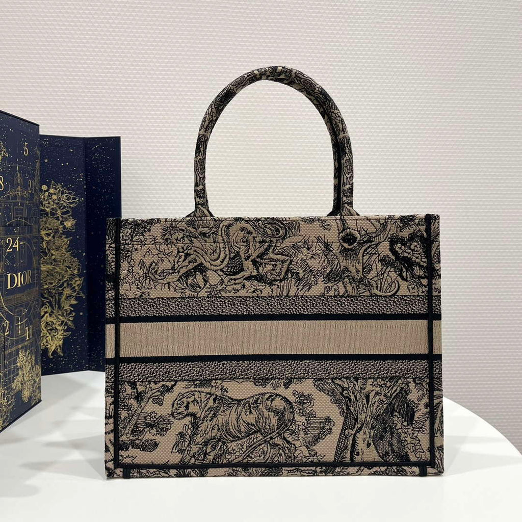 Dior Book Tote M1296 Medium Toile de Jouy Embroidery M0077