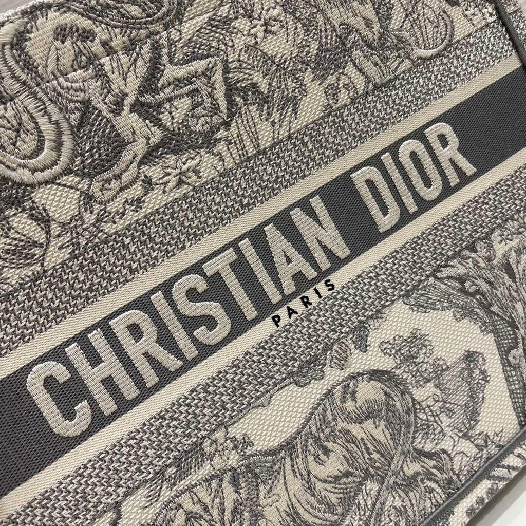 Dior Book Tote M1296 Medium Toile de Jouy Embroidery M0078