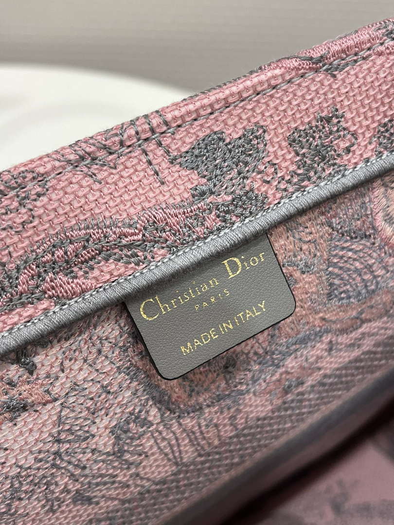 Dior Book Tote M1296 Medium Toile de Jouy Embroidery M0079