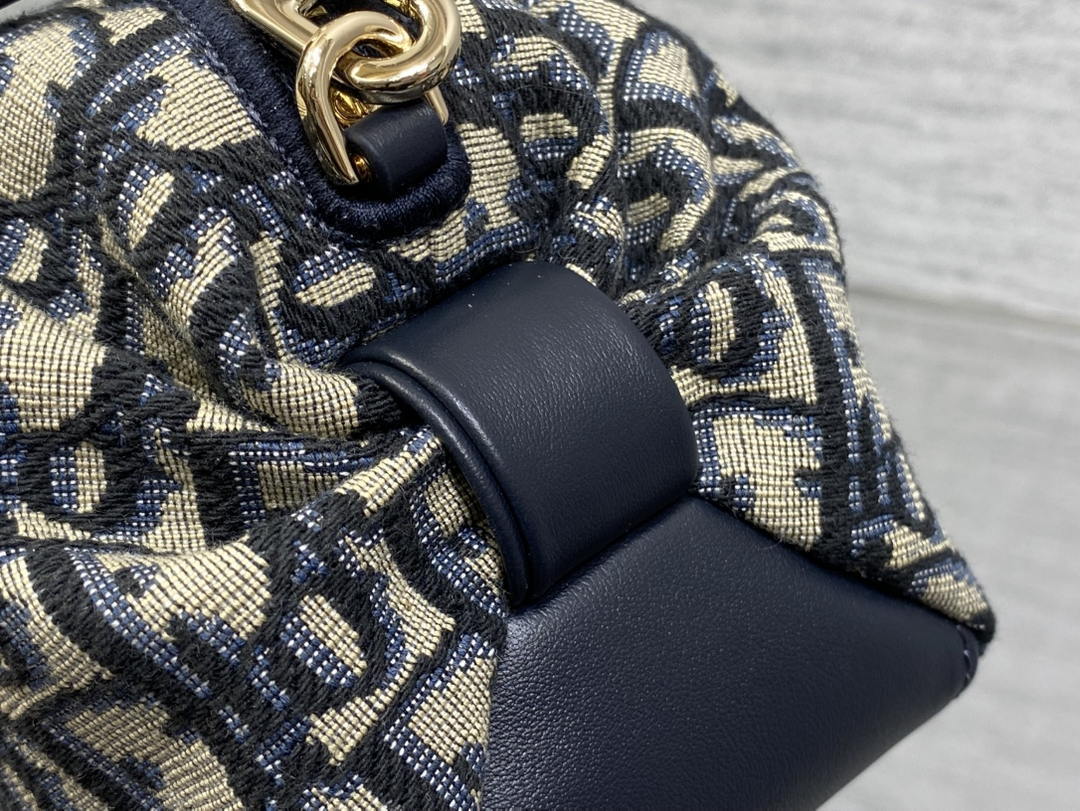 Dior Bow Pouch Blue Dior Oblique Jacquard S3900OTZQ_M928