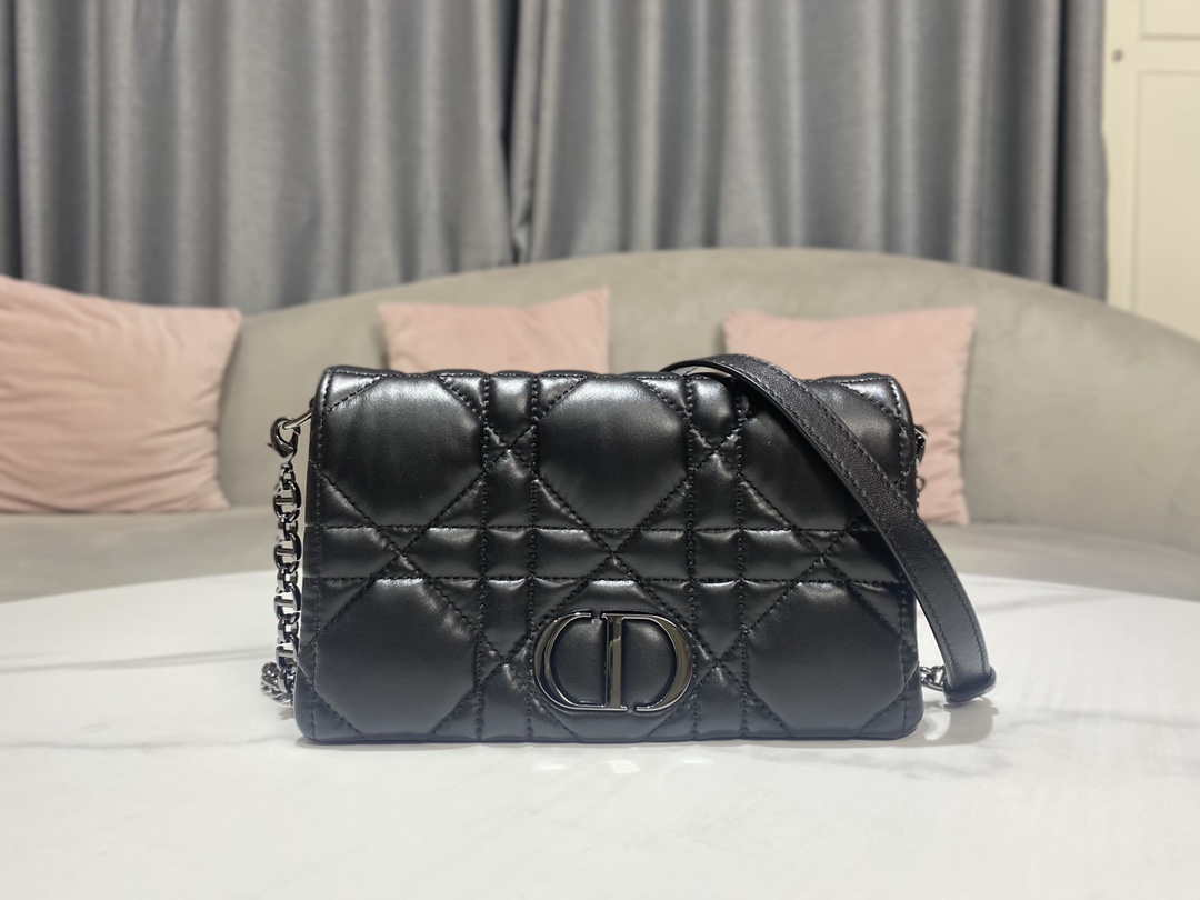 Dior S5135 Caro Macrocannage Pouch Black Quilted Macrocannage Calfskin - Default Title - View 1