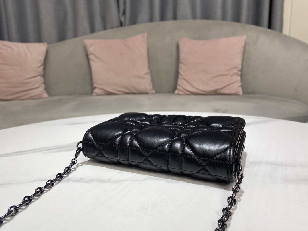 Dior S5135 Caro Macrocannage Pouch Black Quilted Macrocannage Calfskin - Default Title - View 4