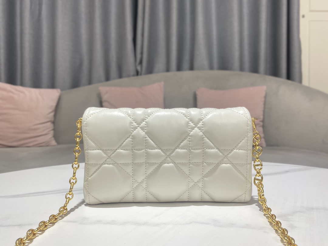 Dior S5135 Caro Macrocannage Pouch Latte Quilted Macrocannage Calfskin