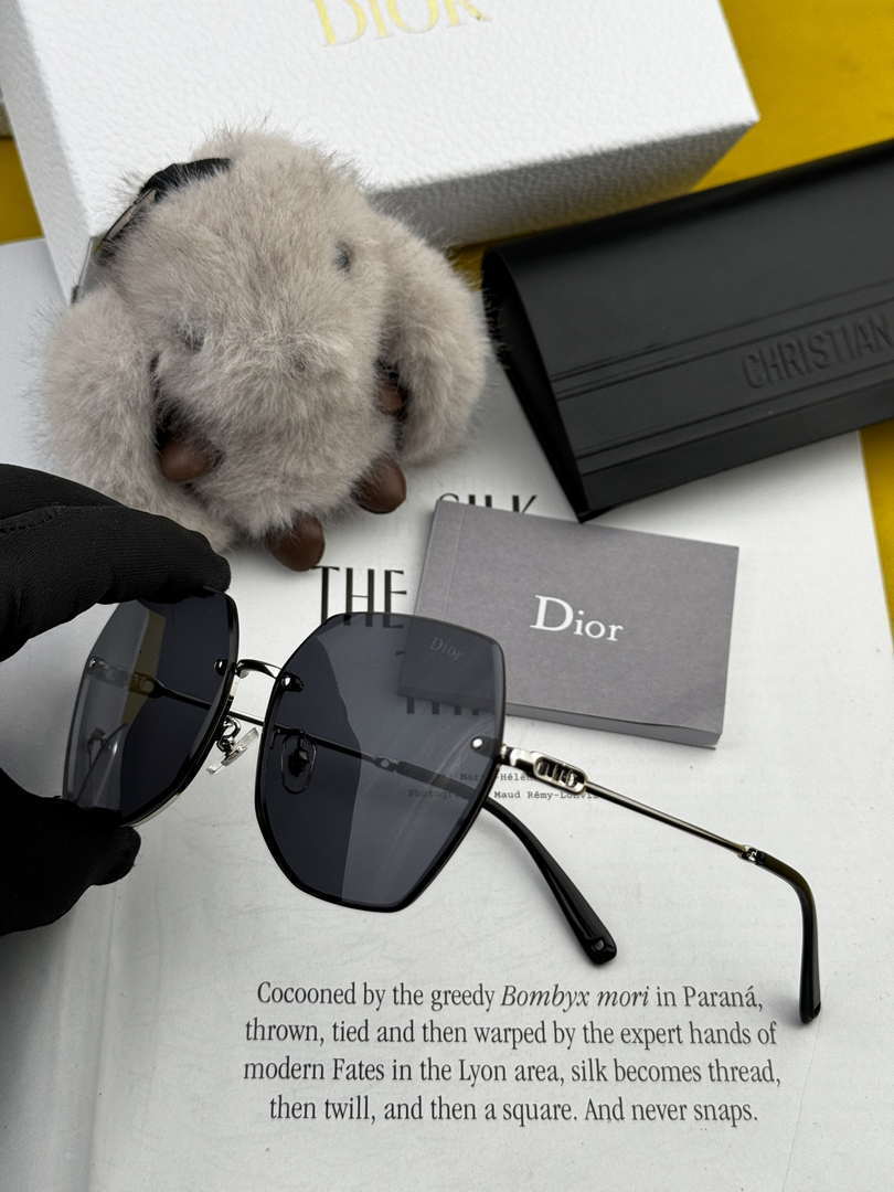 Dior Classic Sunglasses Fashion CD8637