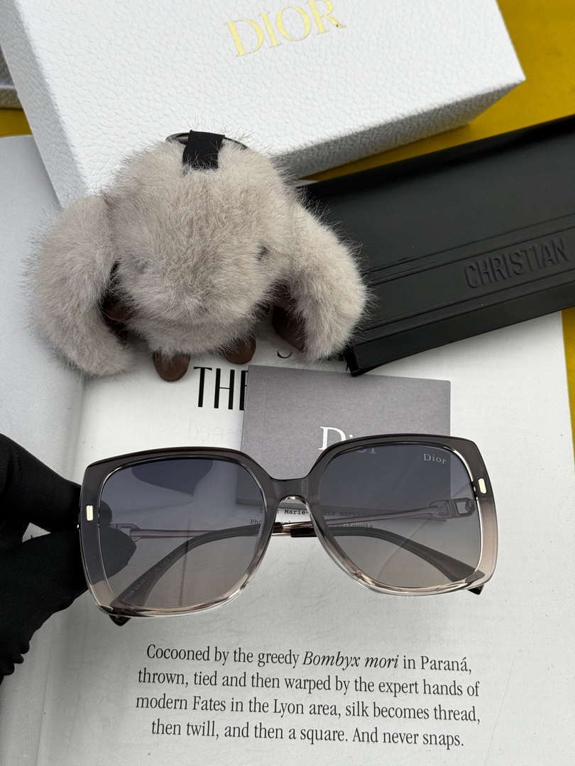 Dior Classic Sunglasses Fashion CD9750