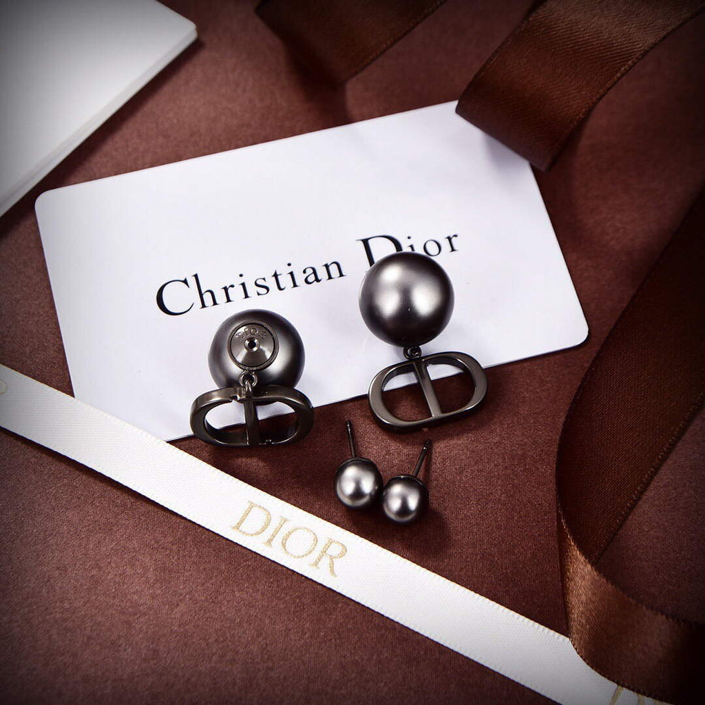 Dior E2049 Tribales Earrings D99138