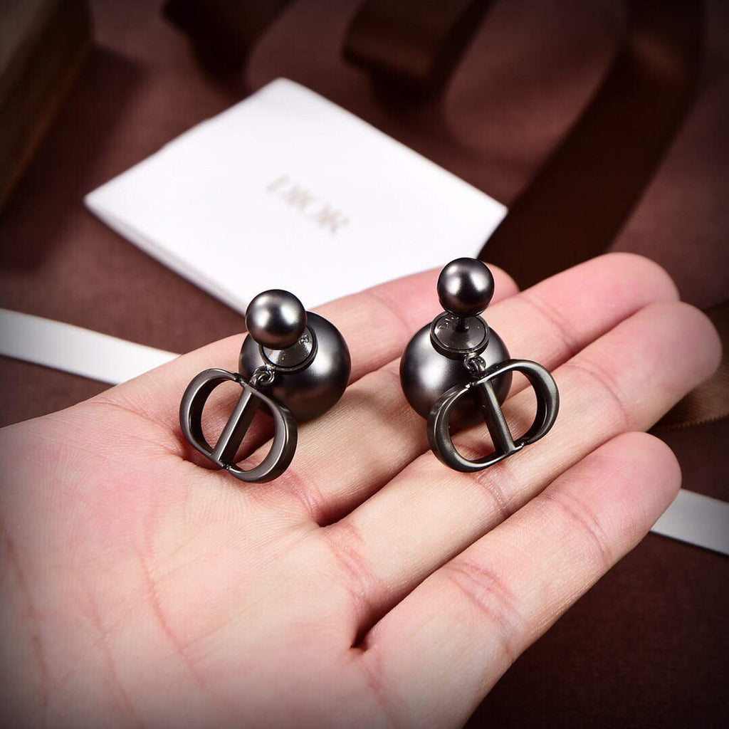 Dior E2049 Tribales Earrings D99138