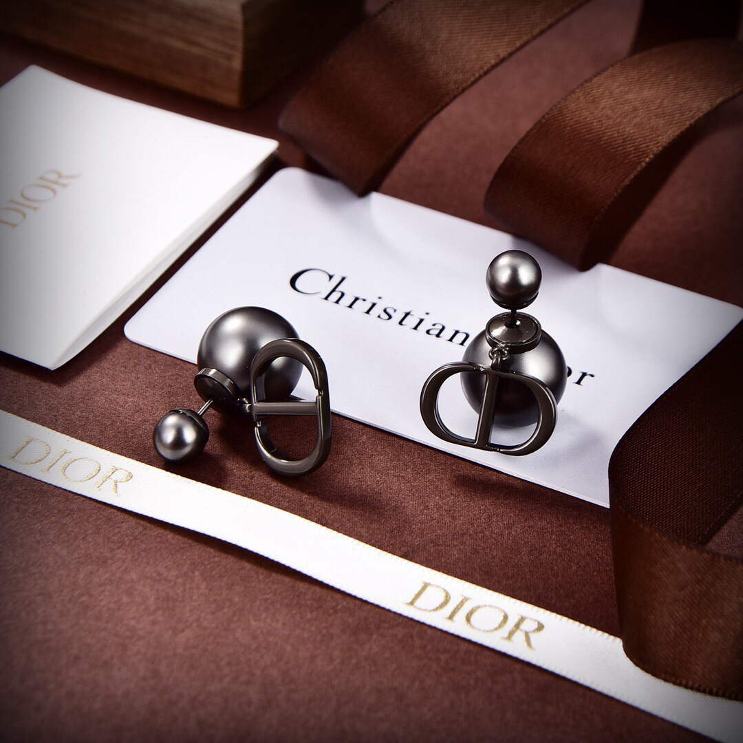 Dior E2049 Tribales Earrings D99138