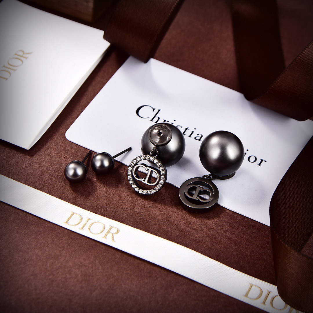 Dior E2049 Tribales Earrings D99139
