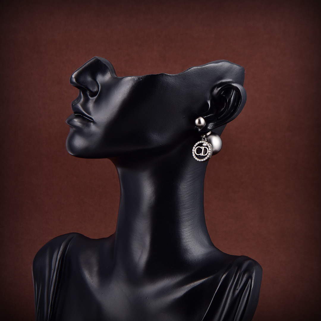 Dior E2049 Tribales Earrings D99139