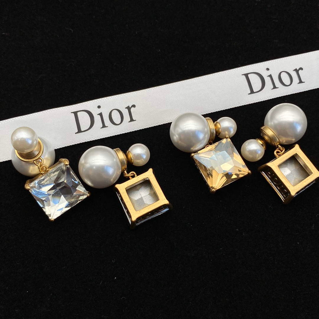 Dior E2049 Tribales Earrings D99140