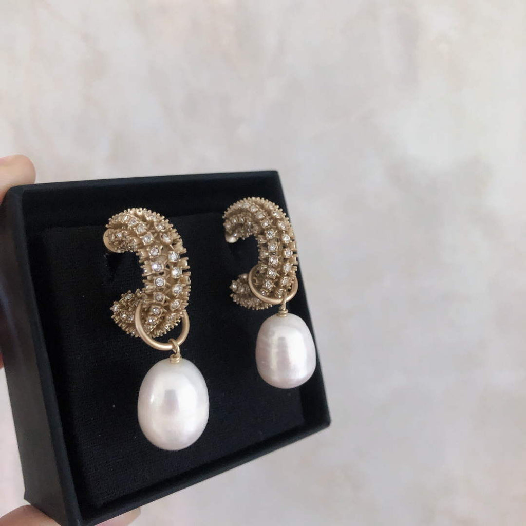 Dior E2049 Tribales Earrings D99147
