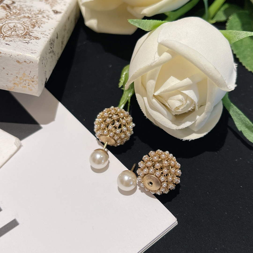 Dior E2061 Tribales Earrings D99130