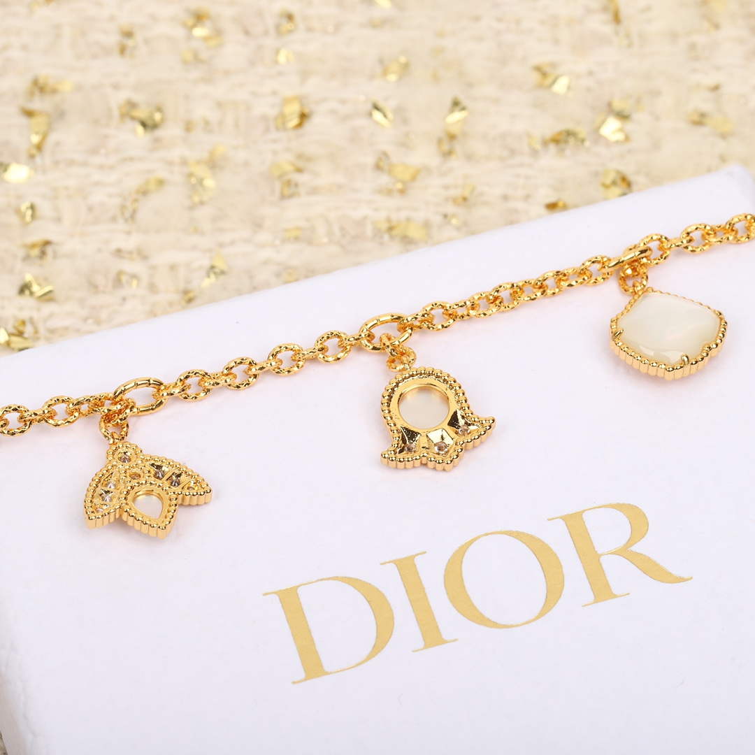 Dior  JRDV94117 Rose Des Vents Bracelet D99219