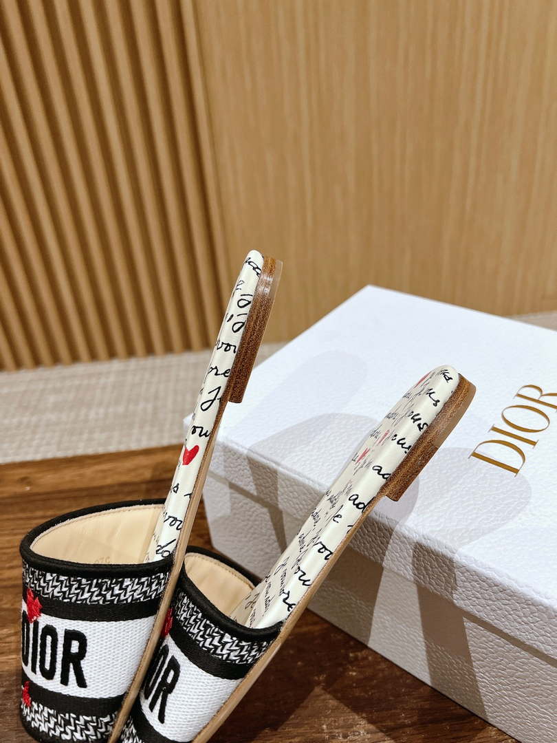 Dior KCO109EZO Dway Slide Embroidered Cotton Miss Dior Allover Motif Shoes D82987