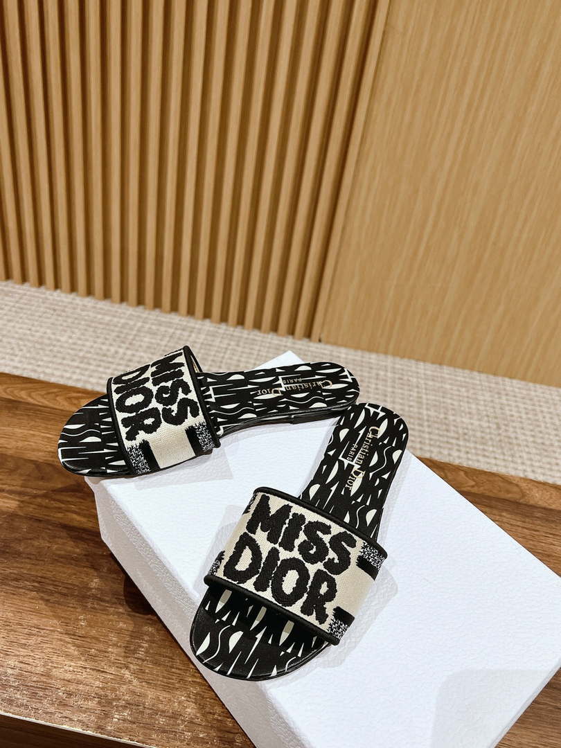 Dior KCO109EZO Dway Slide Embroidered Cotton Miss Dior Allover Motif Shoes D82988