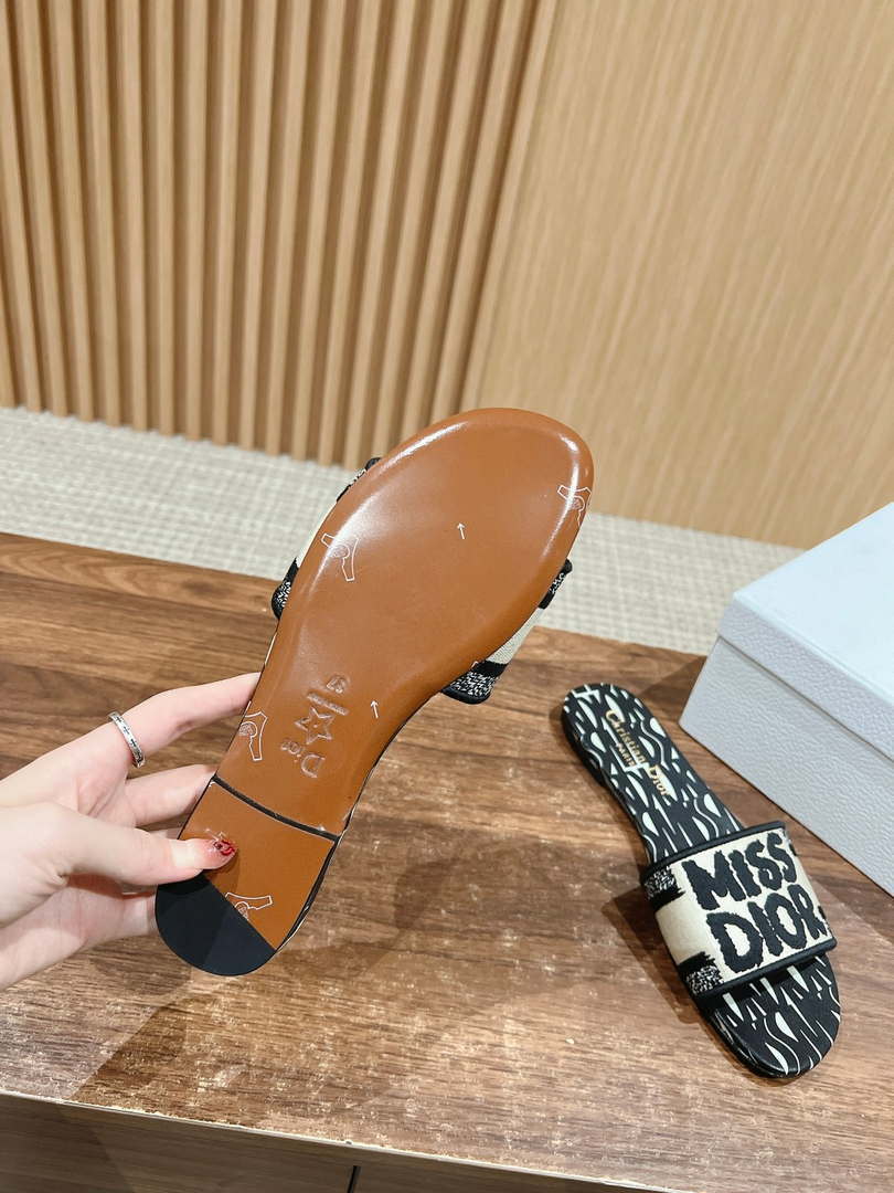 Dior KCO109EZO Dway Slide Embroidered Cotton Miss Dior Allover Motif Shoes D82988
