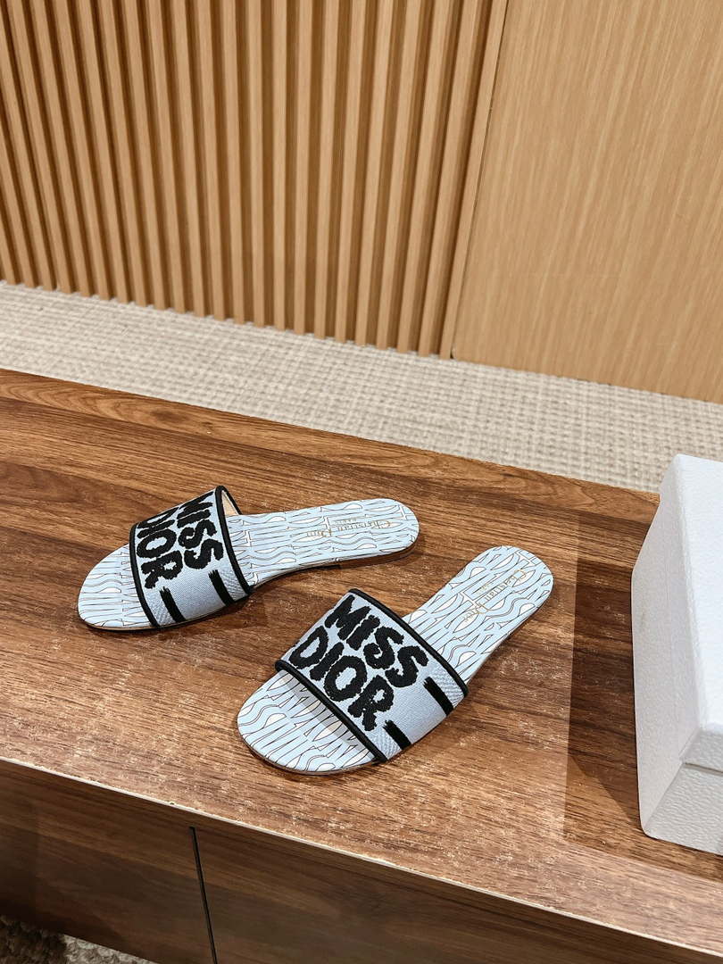 Dior KCO109EZO Dway Slide Embroidered Cotton Miss Dior Allover Motif Shoes D82989