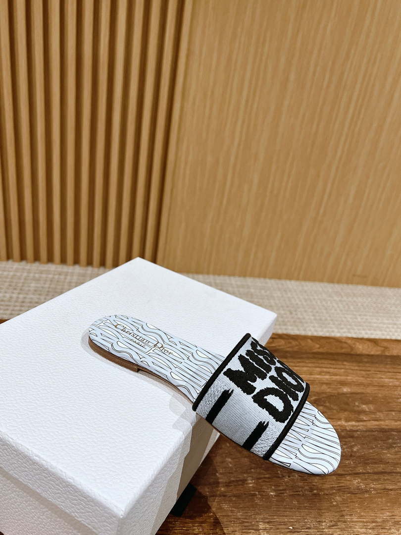 Dior KCO109EZO Dway Slide Embroidered Cotton Miss Dior Allover Motif Shoes D82989