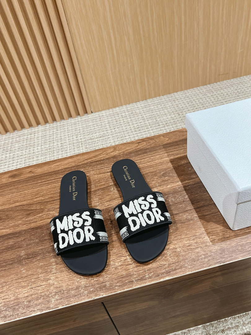Dior KCO109EZO Dway Slide Embroidered Cotton Miss Dior Allover Motif Shoes D82991