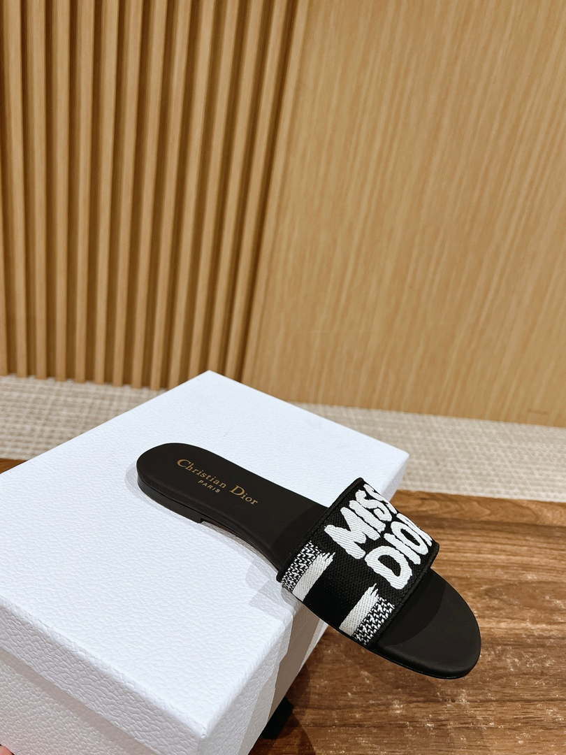 Dior KCO109EZO Dway Slide Embroidered Cotton Miss Dior Allover Motif Shoes D82991