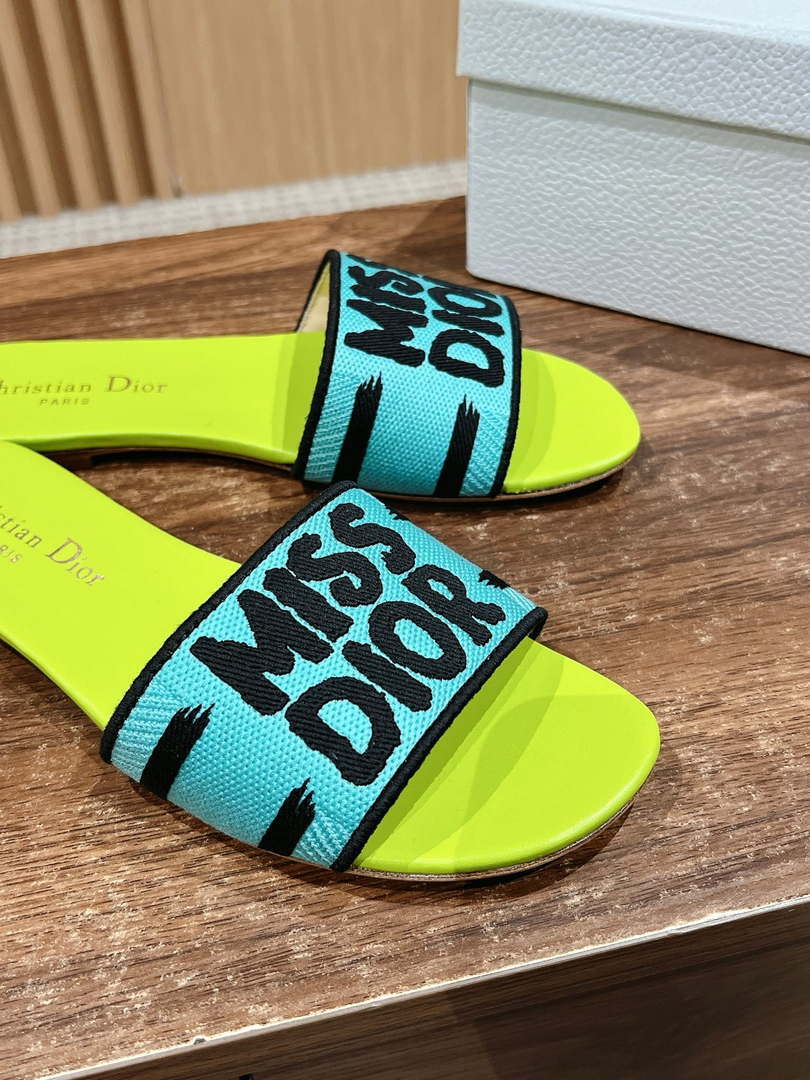 Dior KCO109EZO Dway Slide Embroidered Cotton Miss Dior Allover Motif Shoes D82992