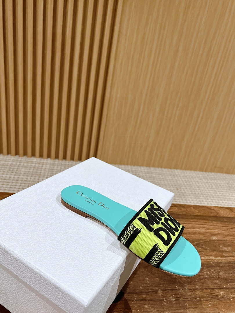 Dior KCO109EZO Dway Slide Embroidered Cotton Miss Dior Allover Motif Shoes D82993