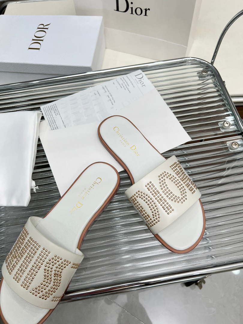 Dior KCO138CTU Dway Slide White Calfskin and Gold-Finish Studs Fashion Shoes D82980