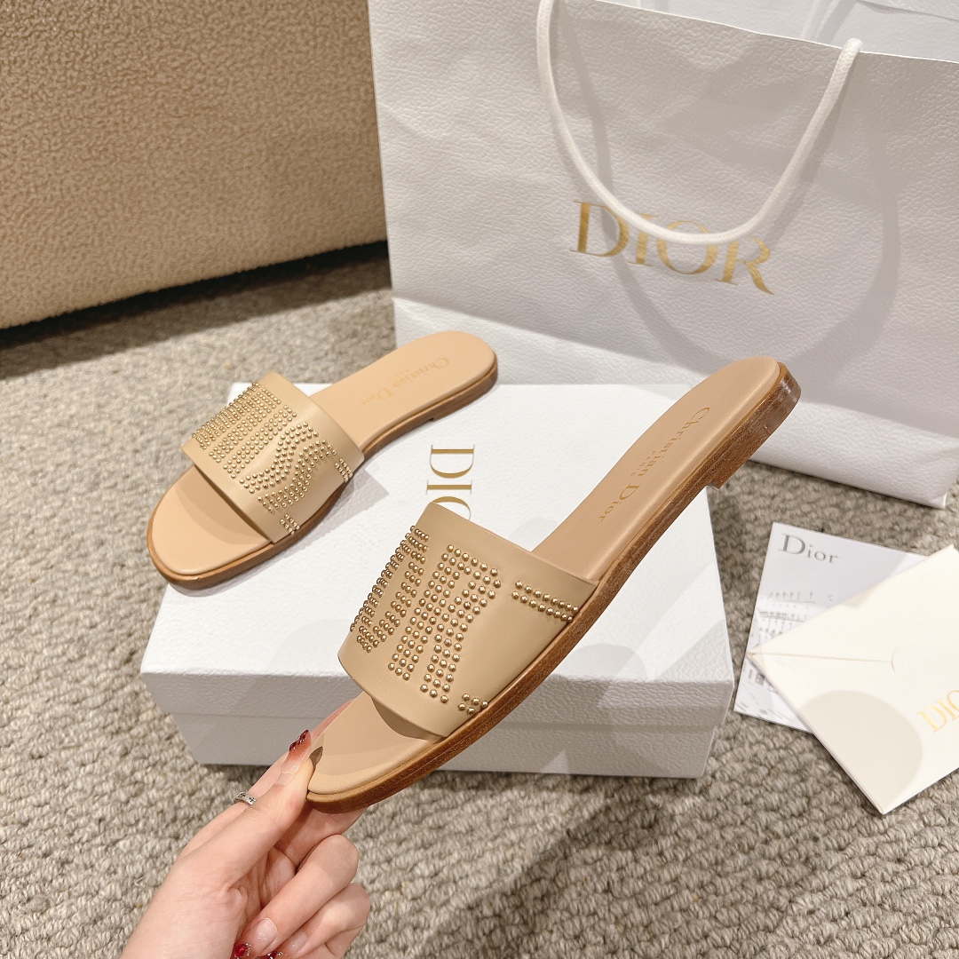 Dior KCO138CTU Dway Slide Apricot Calfskin and Gold-Finish Studs Shoes D82983