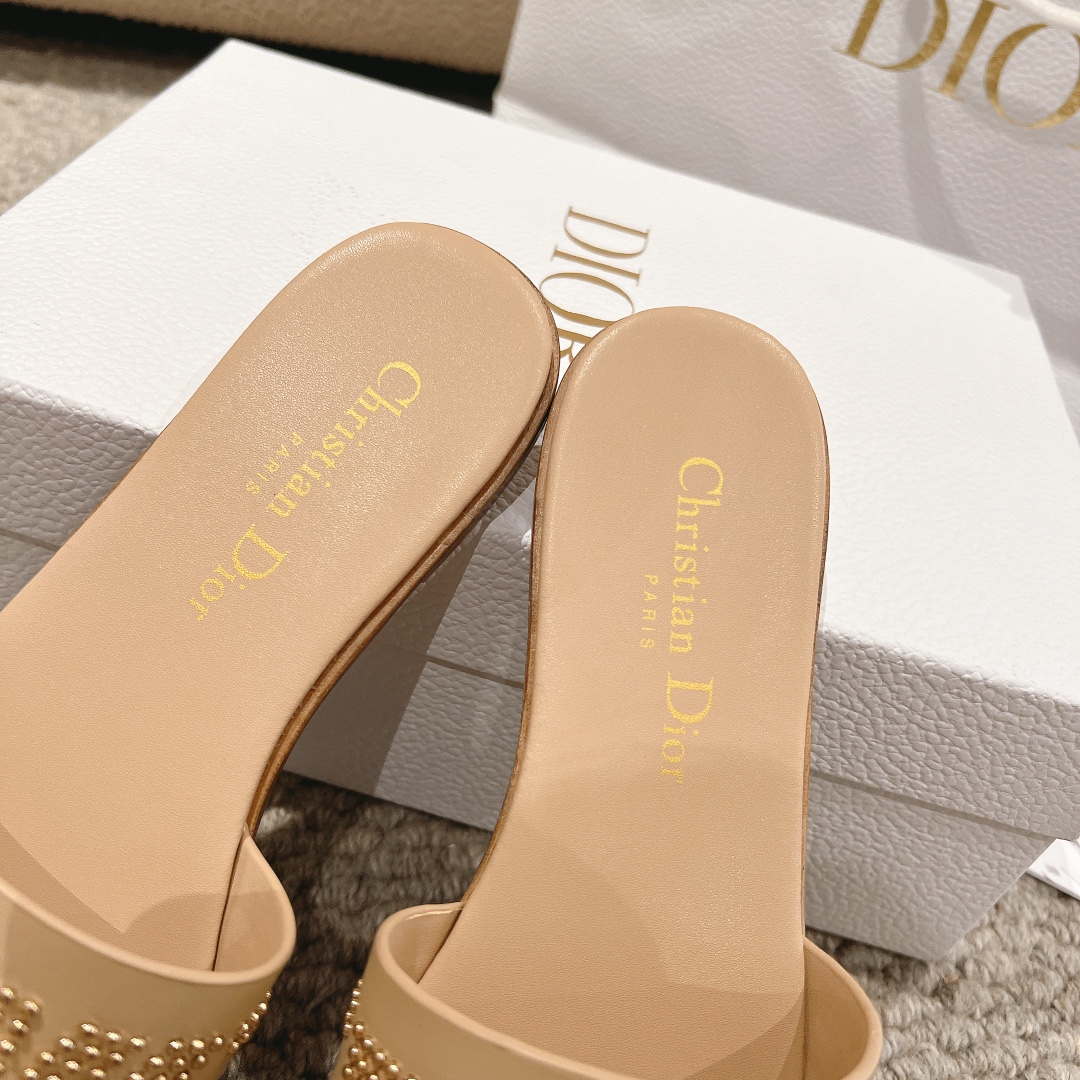 Dior KCO138CTU Dway Slide Apricot Calfskin and Gold-Finish Studs Shoes D82983