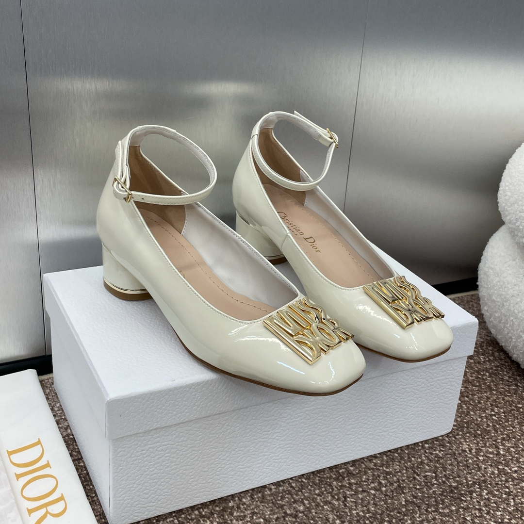 Dior KDV266VNI Miss Dior Pump Beige Patent Calfskin D82961