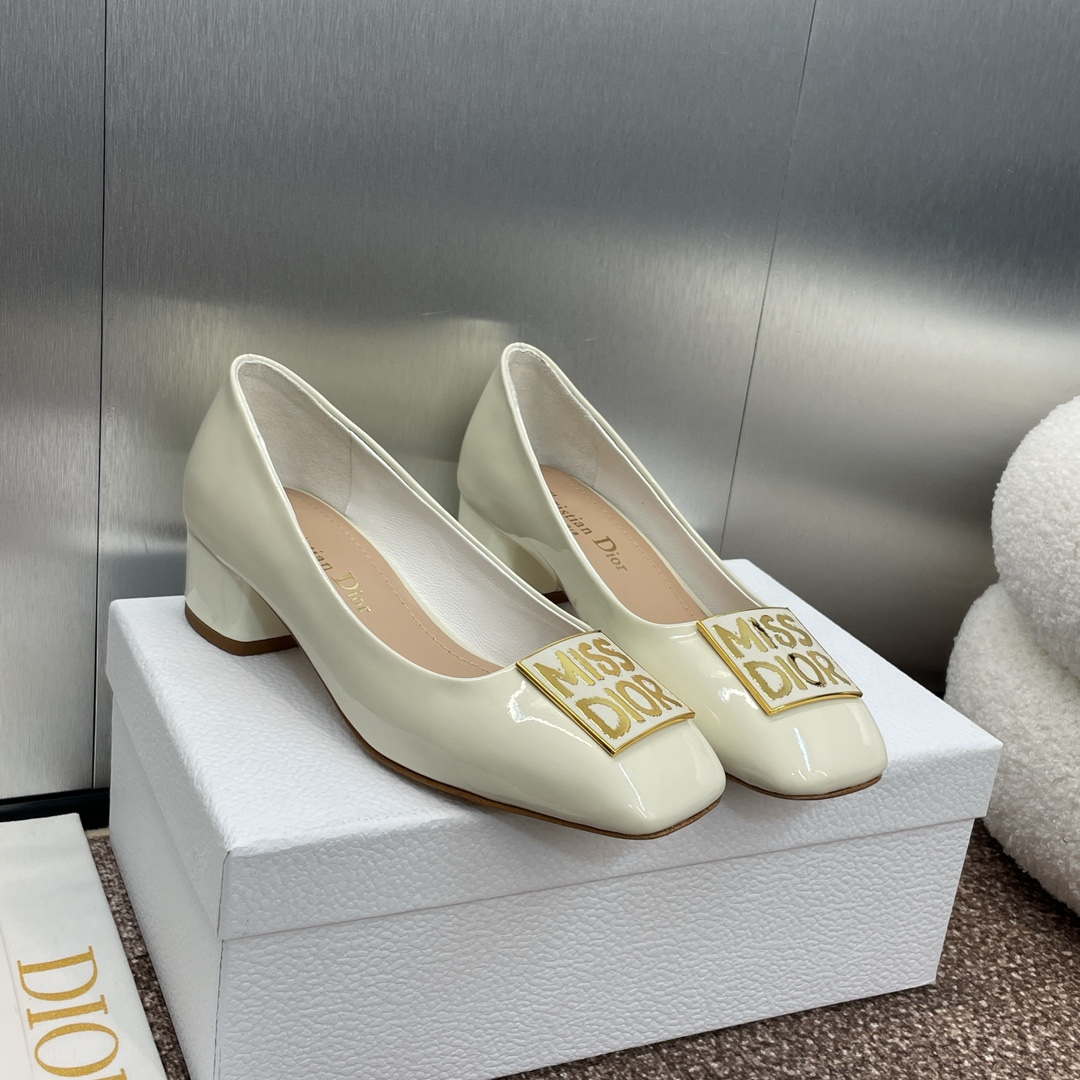 Dior KDV266VNI Miss Dior Pump Beige Patent Calfskin D82965