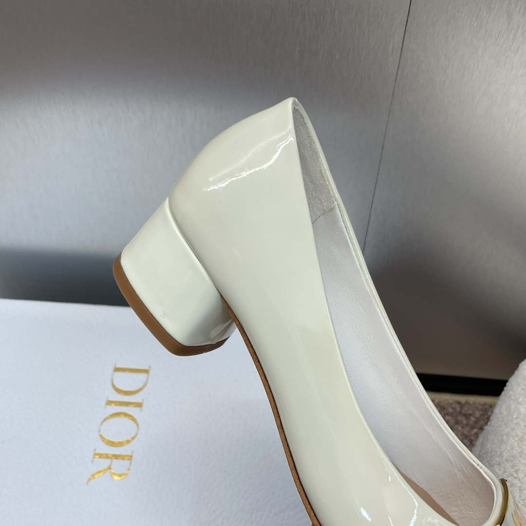 Dior KDV266VNI Miss Dior Pump Beige Patent Calfskin D82965