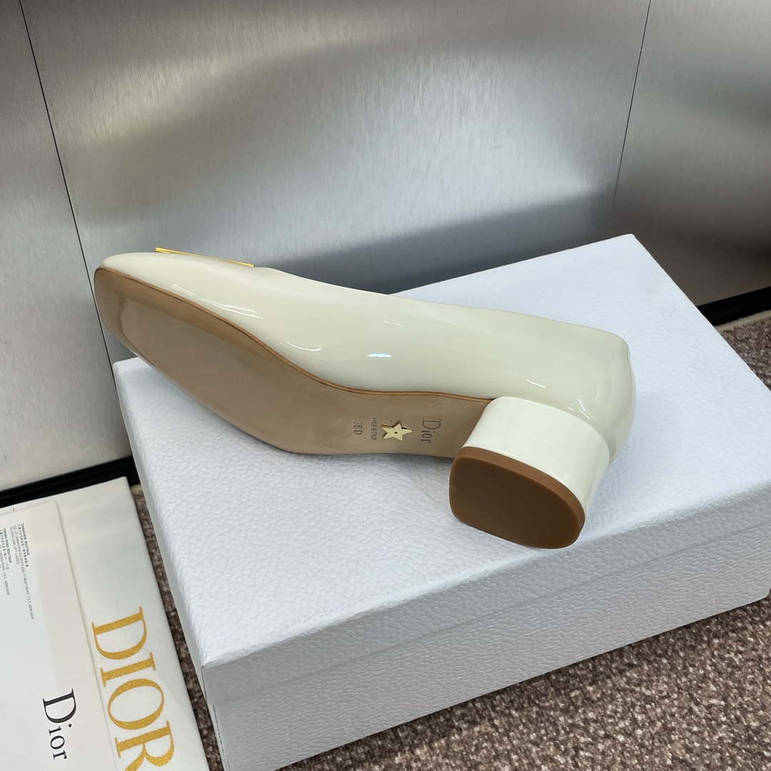 Dior KDV266VNI Miss Dior Pump Beige Patent Calfskin D82965